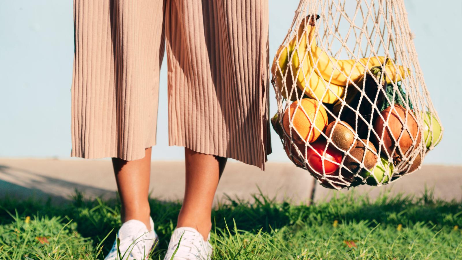 Не спешите выкидывать эту советскую диковинку: такой аксессуар сейчас в ...